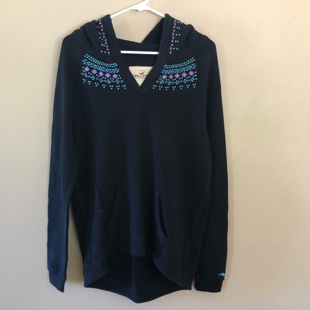 Hollister sweatshirt.